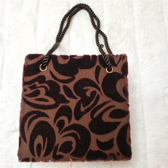 Swee Lo Vintage Velvet Embossed Mini
Evening Purse - Picture 2 of 6